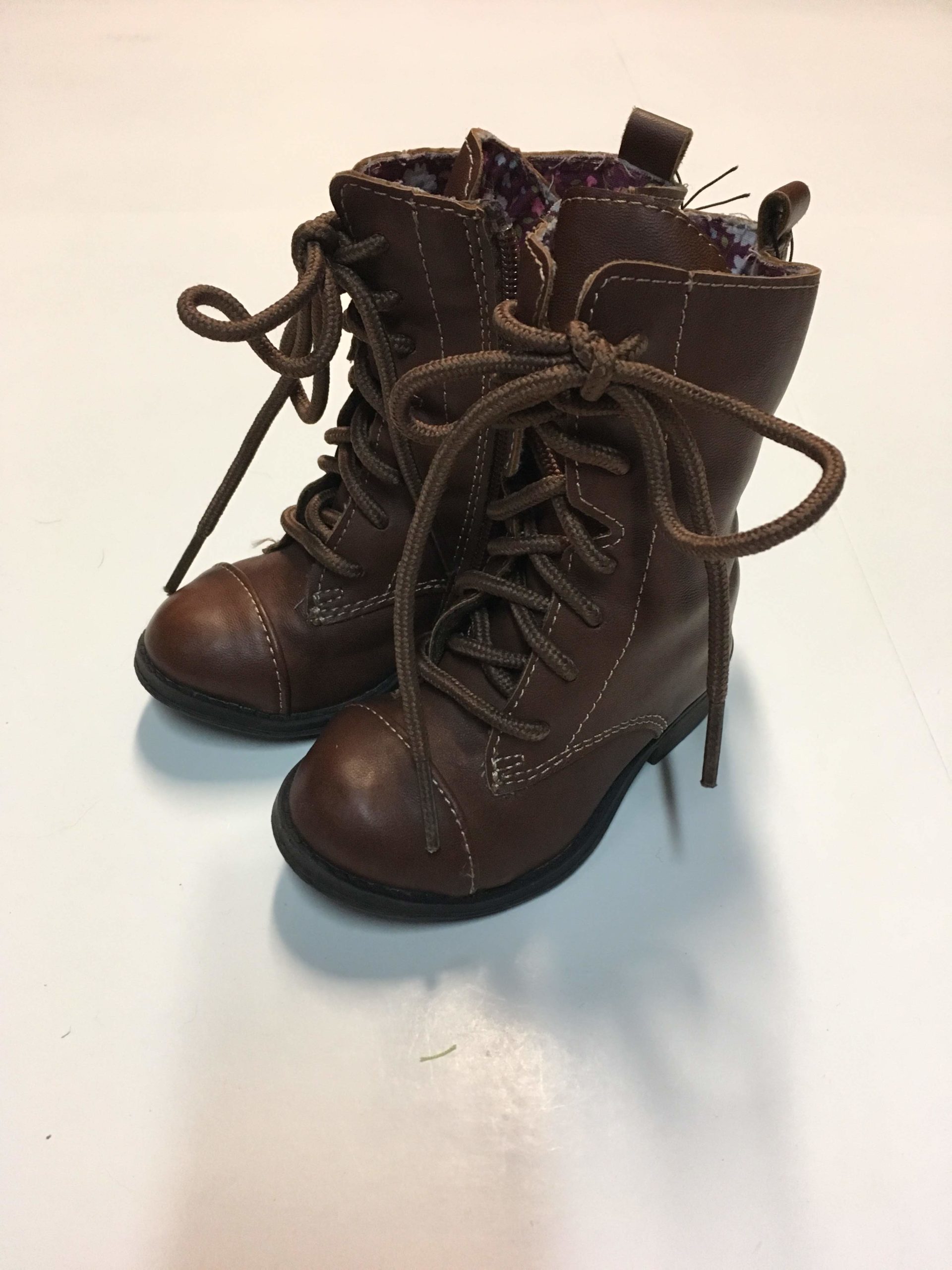 Girls Cherokee Dress Boots size 5 Strathroy Children s Wear