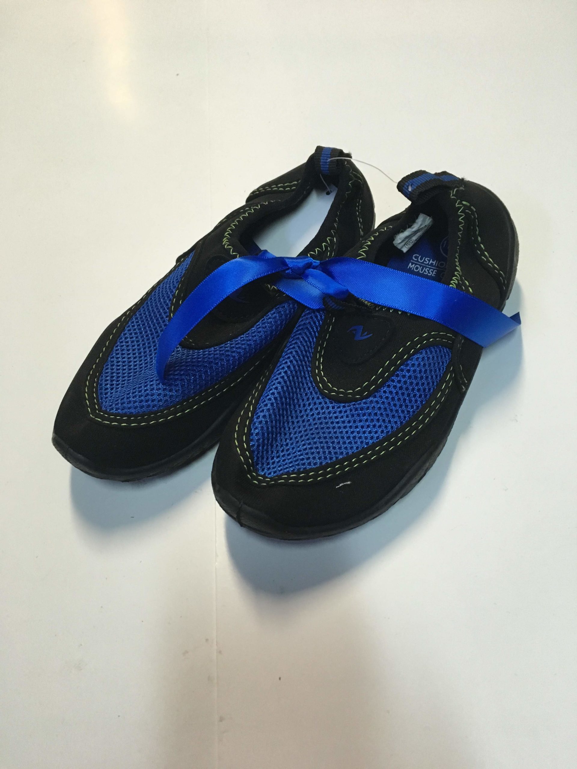 Athletic works beach store shoes