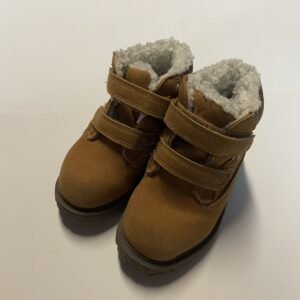 boys/girls Joe fresh winter Ankle Boots (size 7)