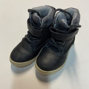 Joe fresh lined ankle boots (size 6)