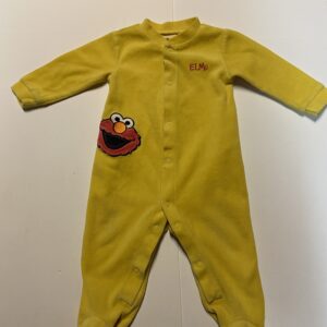 sesame street unisex sleeper (6 mos)