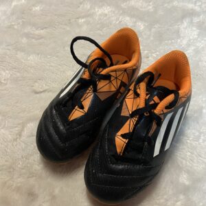 adidas soccer cleats (size 9)