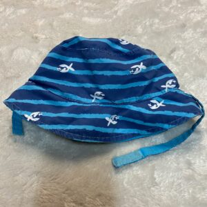 reversible bucket sun-hat with chin strap (0-12 mos)