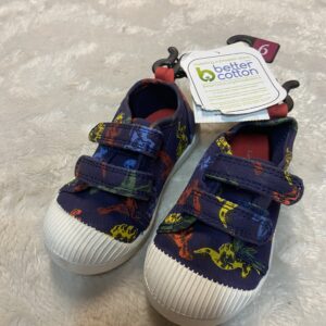 George brand new dinosaur sneakers (size 6)