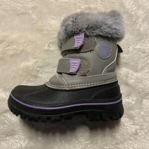 Joe fresh winter boots (size 9)